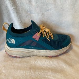 The North Face Womens
Vectiv Hypnum NFOA4PFL
Green Running Shoes, Size 9
